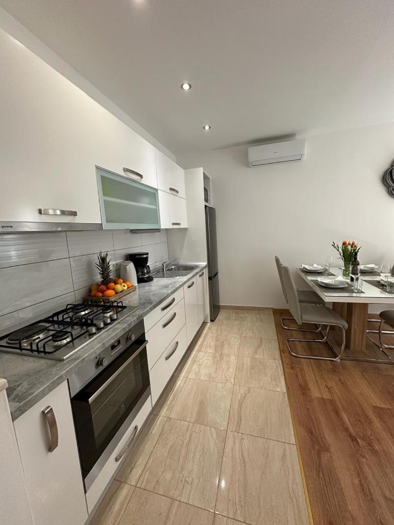 Apartmani Vice Brela Εξωτερικό φωτογραφία